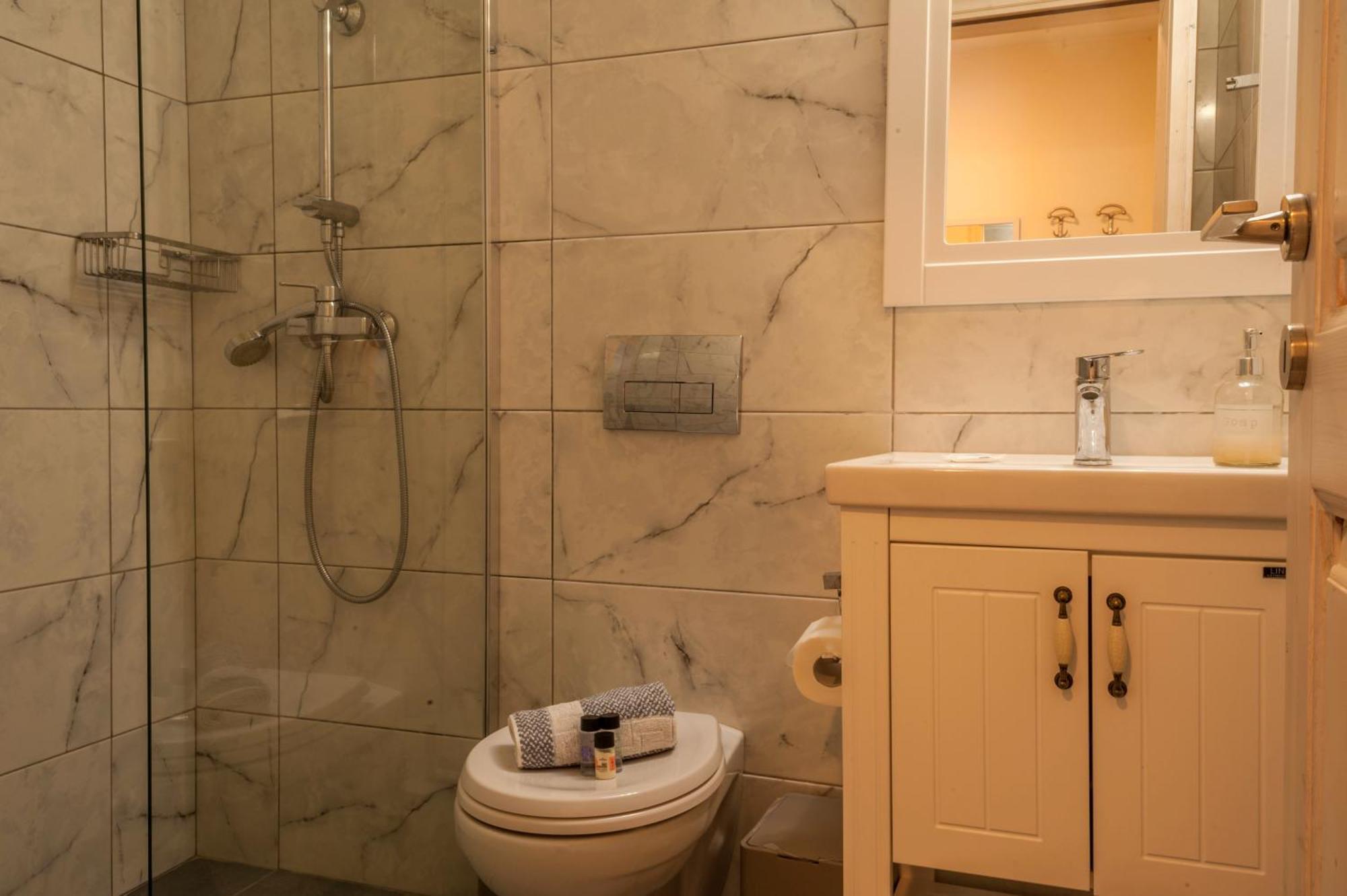 Porphyra Studio Chalki Town Номер фото